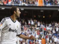 开云平台-极速与绝杀，当F1街道赛的轰鸣遇见湖人加时的呐喊