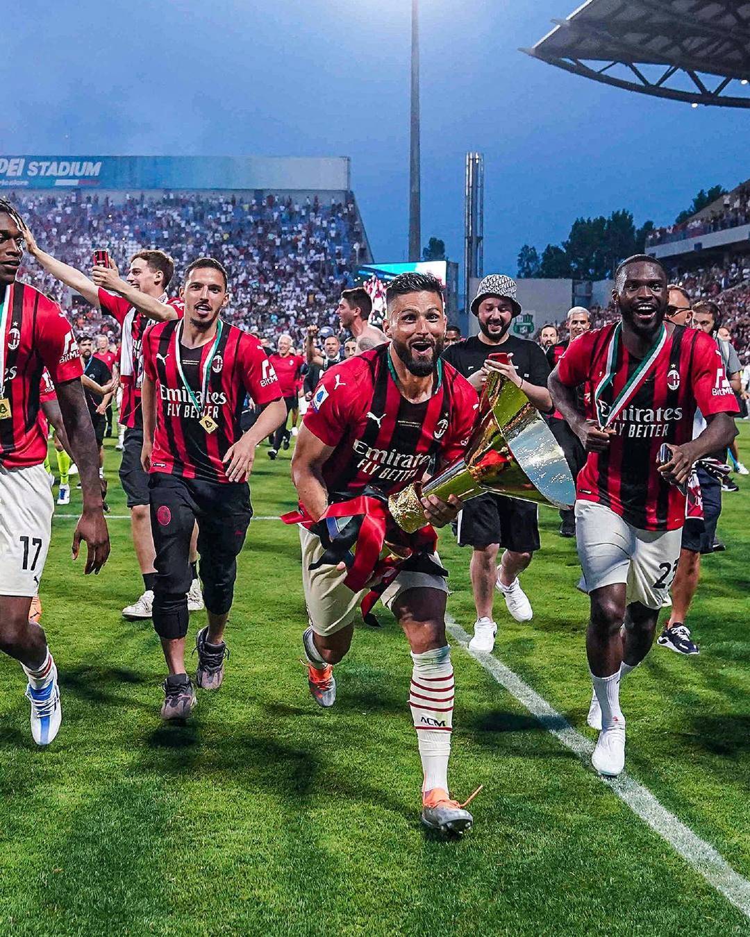 AC米兰战术调整获成功，球队逐渐找回节奏的简单介绍