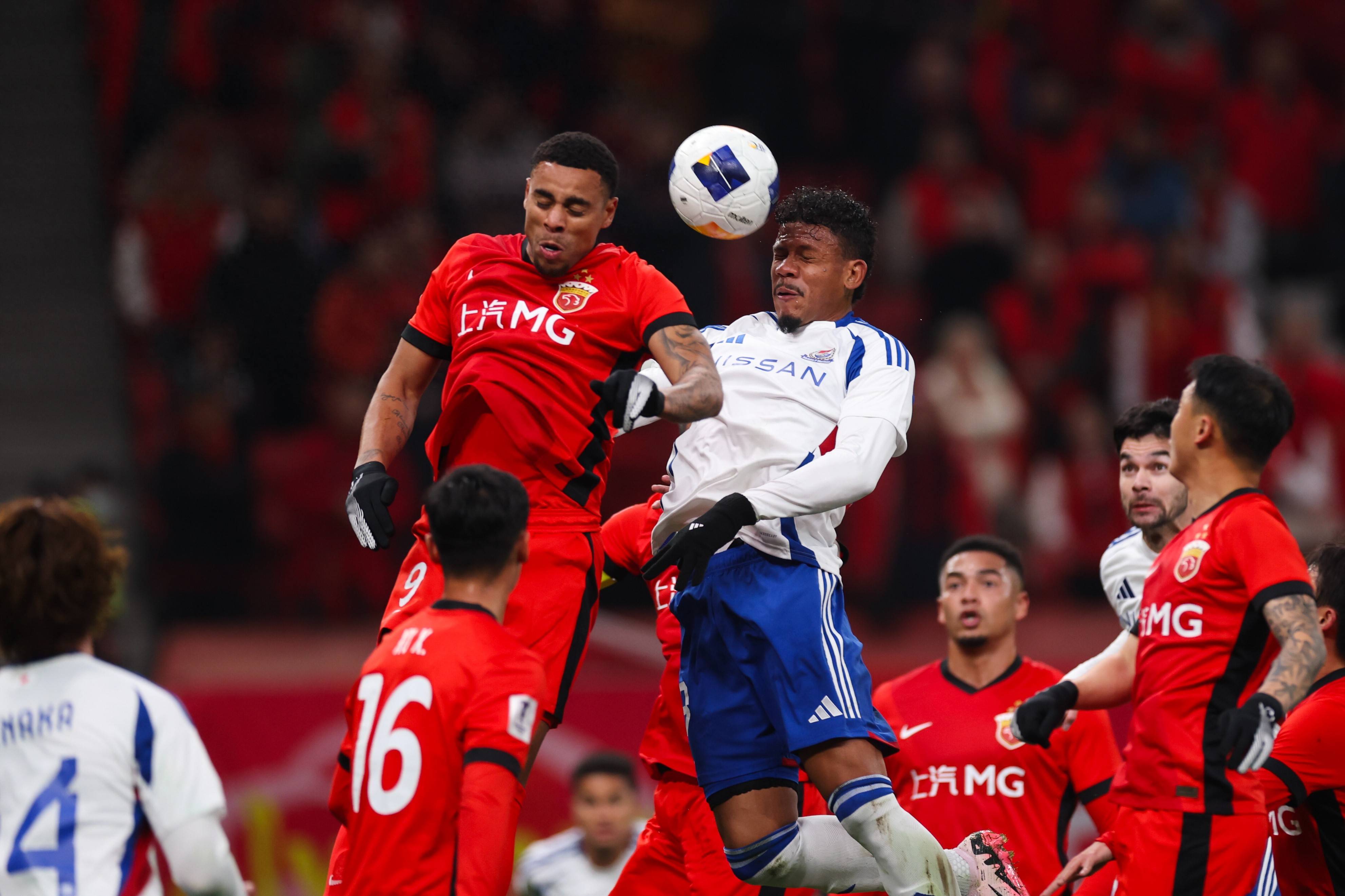 东亚足球盛事中球员状态火爆