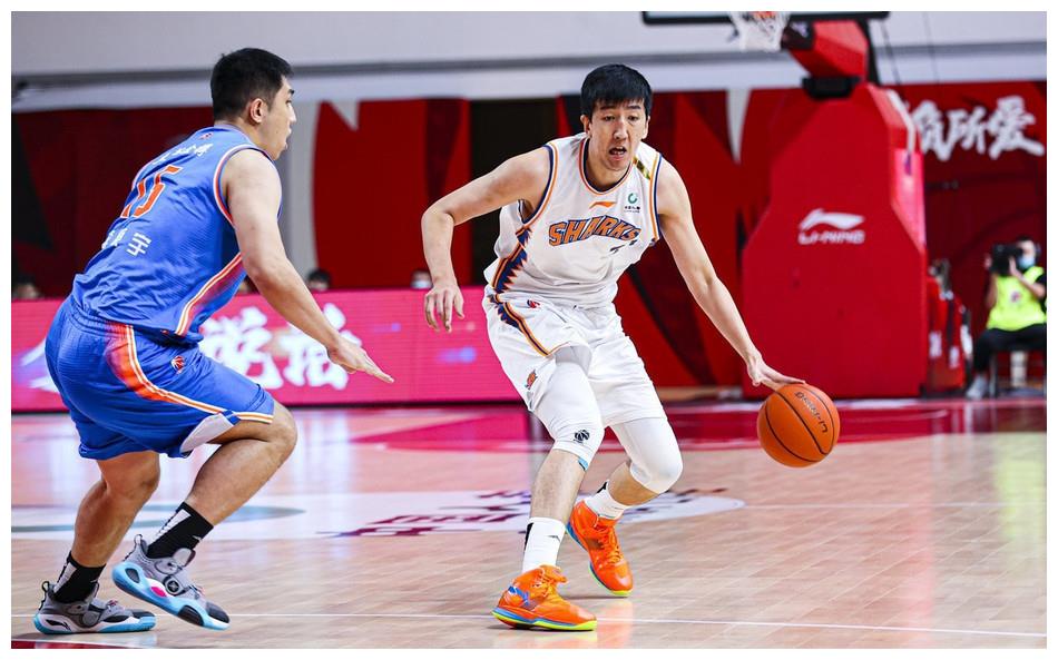 四川男篮发起疯狂逆袭，成功晋级季后赛