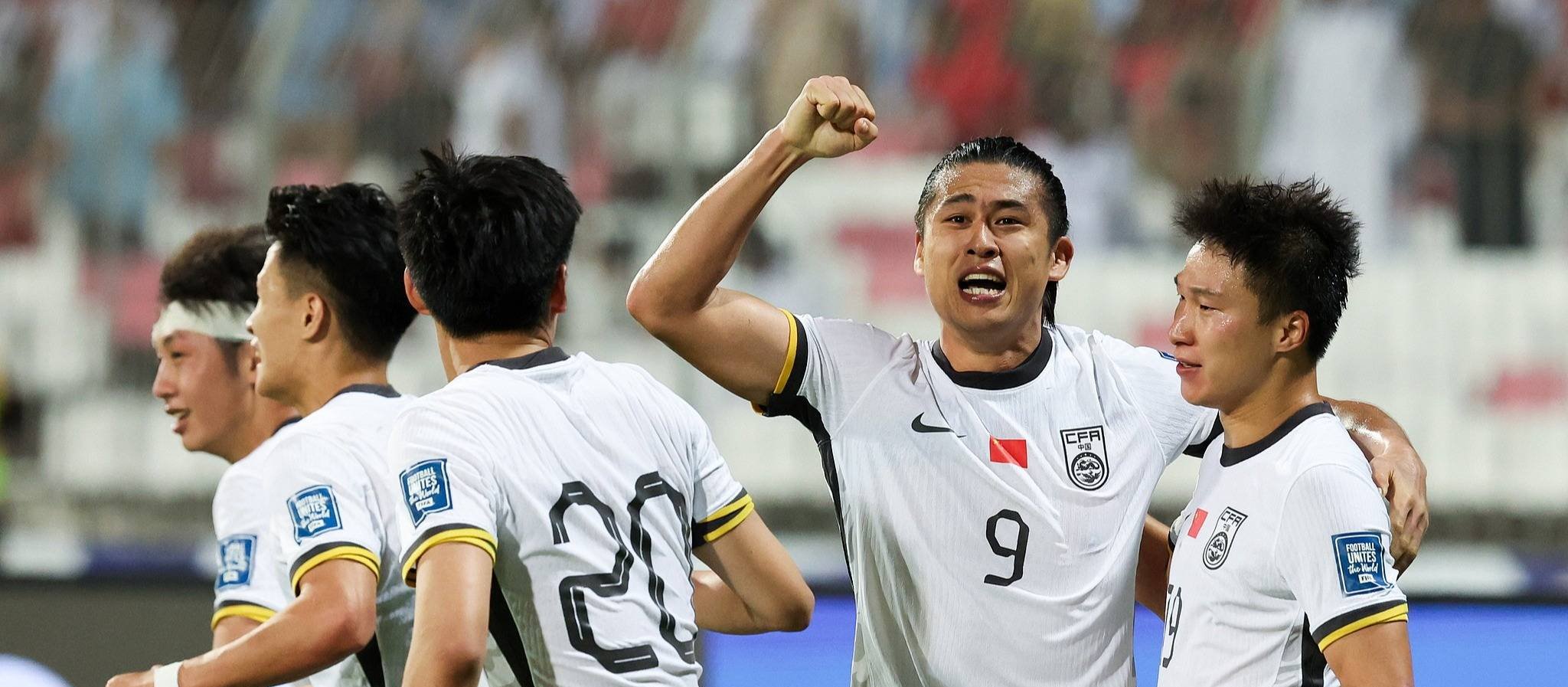 粉丝争相呼吁，球队赢得关键比赛