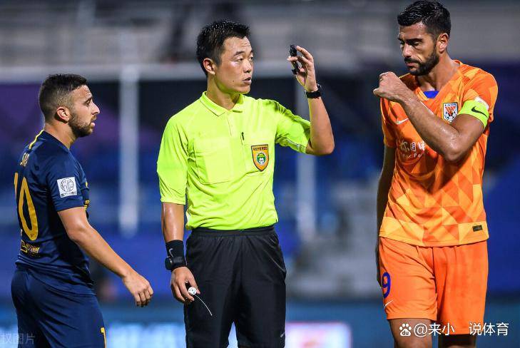 中超裁判执法:公正与不公平齐存? 中超裁判执法:公正与不公平齐存?