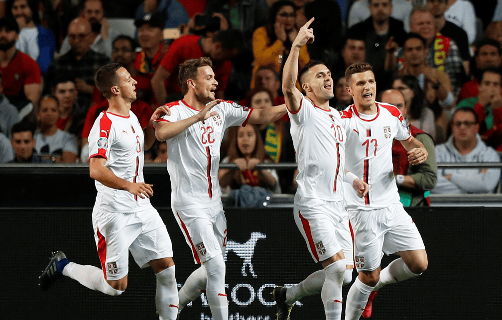 欧国联复赛震撼一战，比分悬殊惊呆球迷