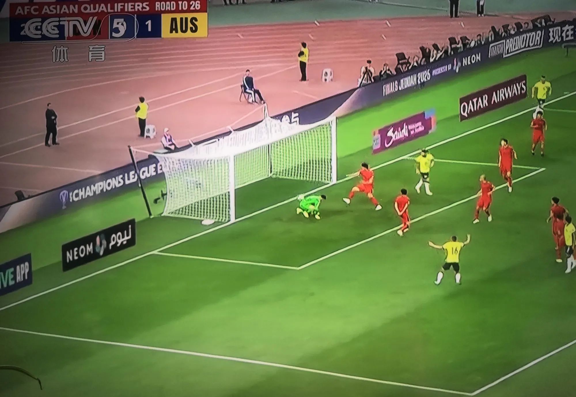 关于足球比赛风波不断，阿根廷队拒绝败局的信息