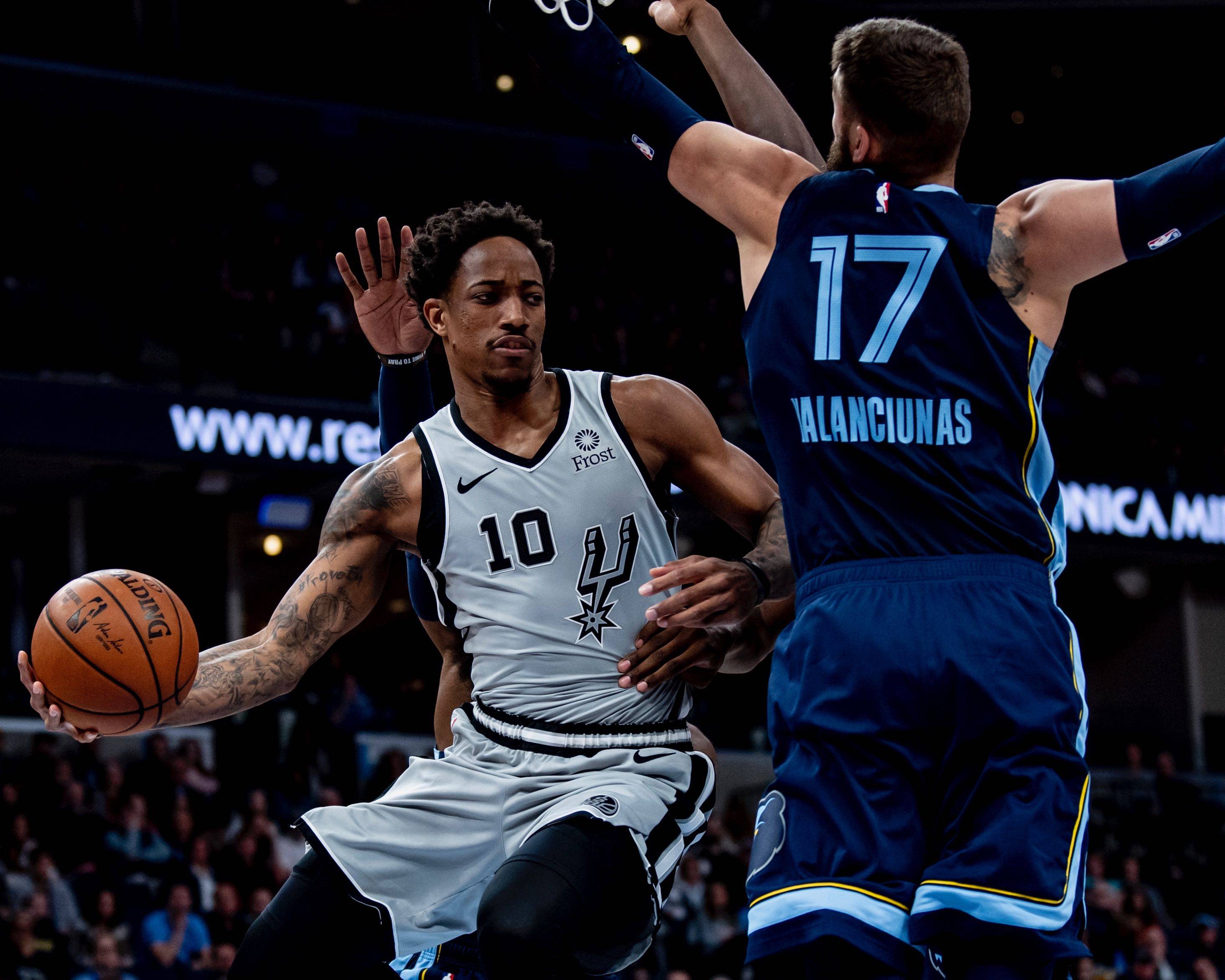 关于灰熊客场险胜,杰伦-杰克逊全场22分抢眼表现的信息 关于灰熊客场险胜,杰伦-杰克逊全场22分抢眼表现的信息