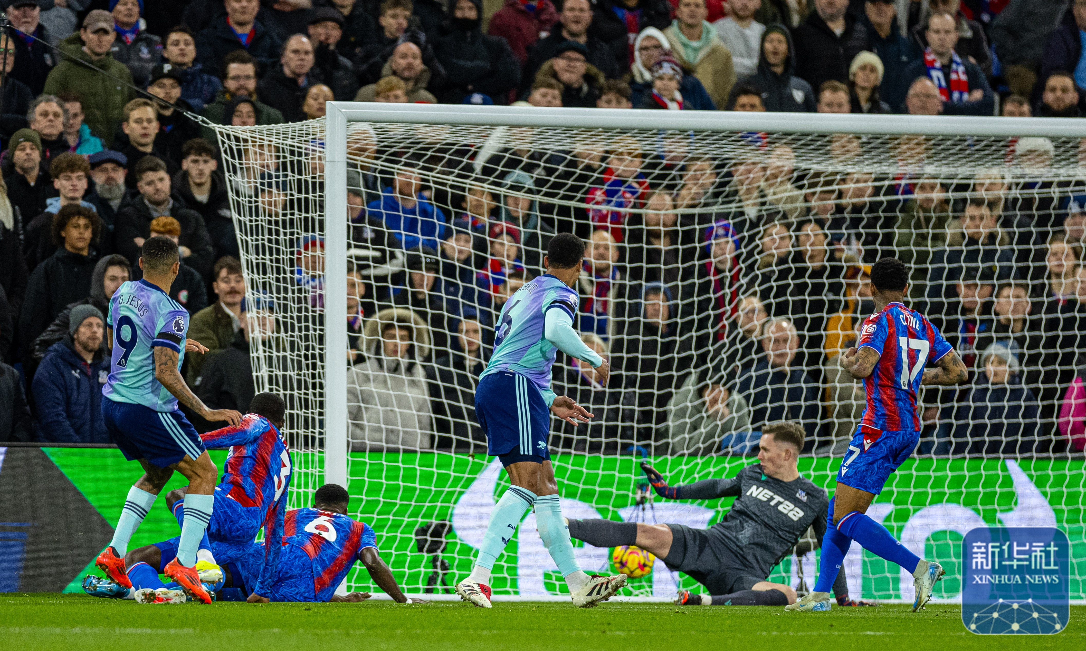 阿贾克斯开赛酝酿:球队备战浴火重生的简单介绍 阿贾克斯开赛酝酿:球队备战浴火重生的简单介绍