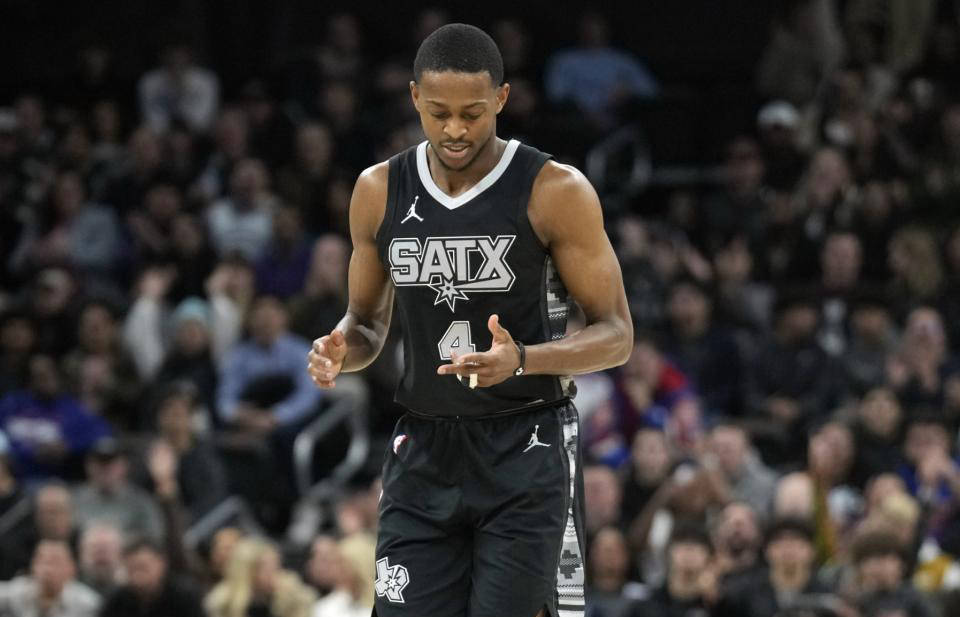 灰熊险胜马刺,福克斯关键制胜 灰熊险胜马刺,福克斯关键制胜