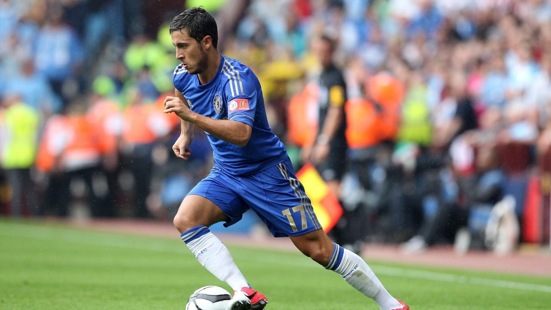 篮网全面压制猛龙,库里在年度焦点之战接管比赛