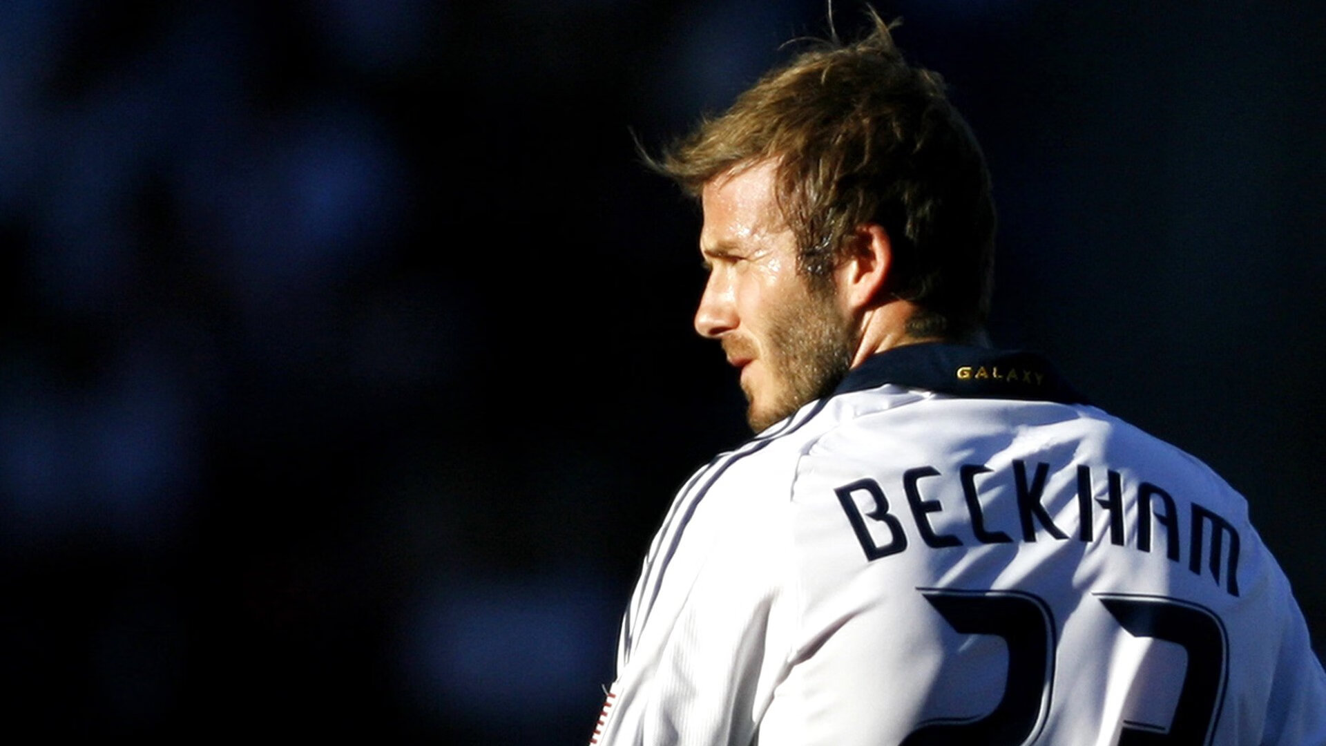 足球的戏剧性，马赛爆冷巴黎，斯通斯在德甲争冠战接管比赛