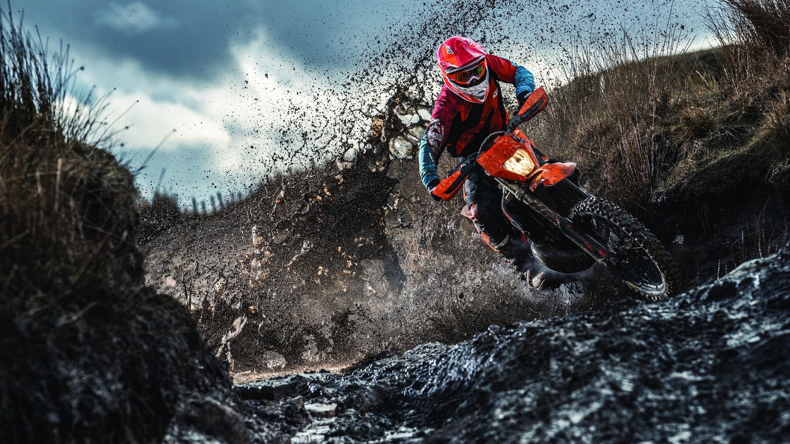 绿茵场与乒乓台的双重奏，英格兰横扫德国，奥恰洛夫刷新纪录